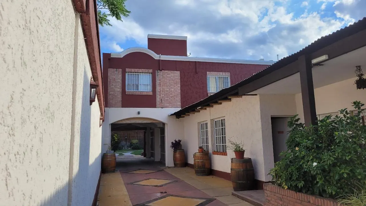 Complejo Abaurrea Apartment Mendoza 0*,  Argentina